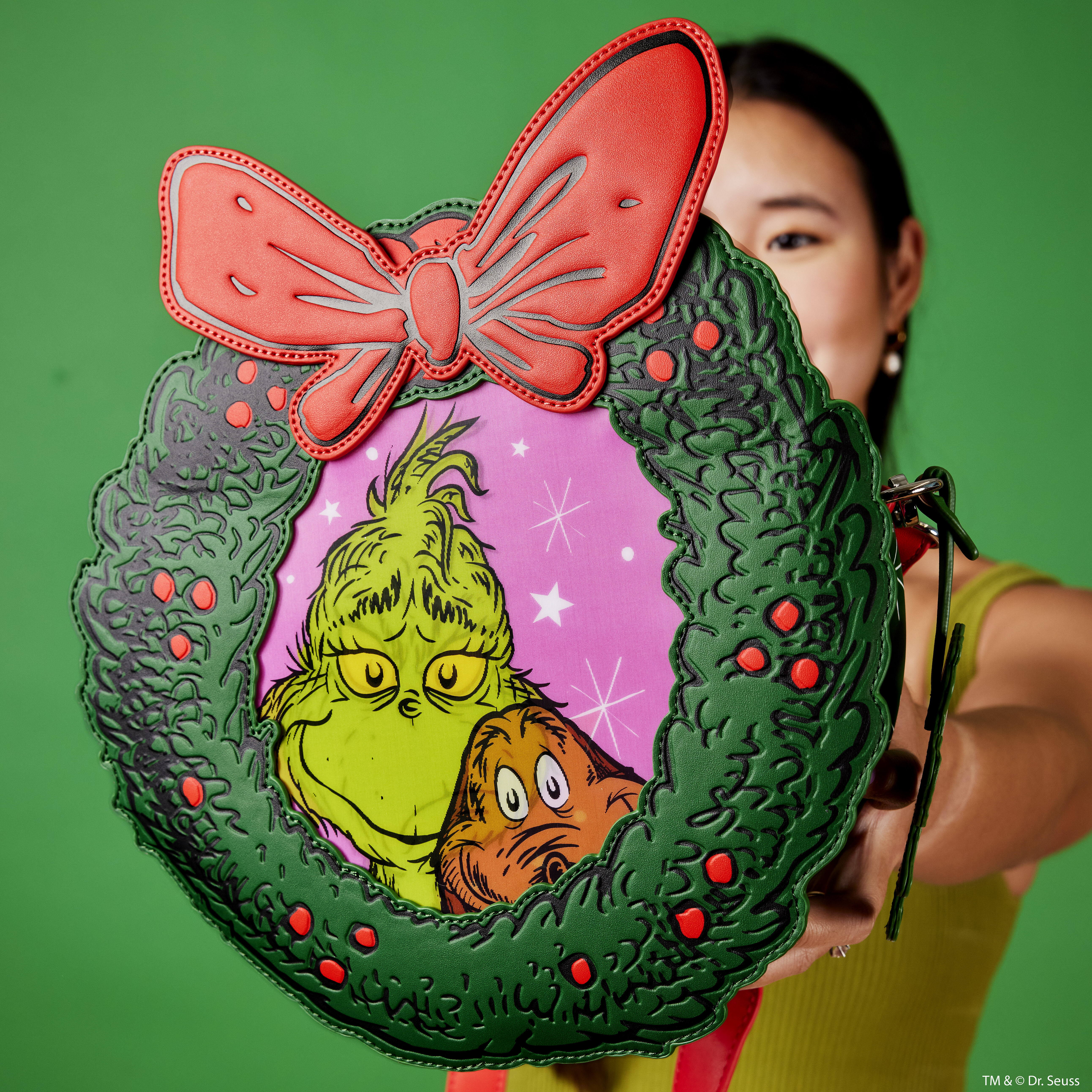Dr. Seuss How the Grinch Stole Christmas Wreath Lenticular Crossbody Bag